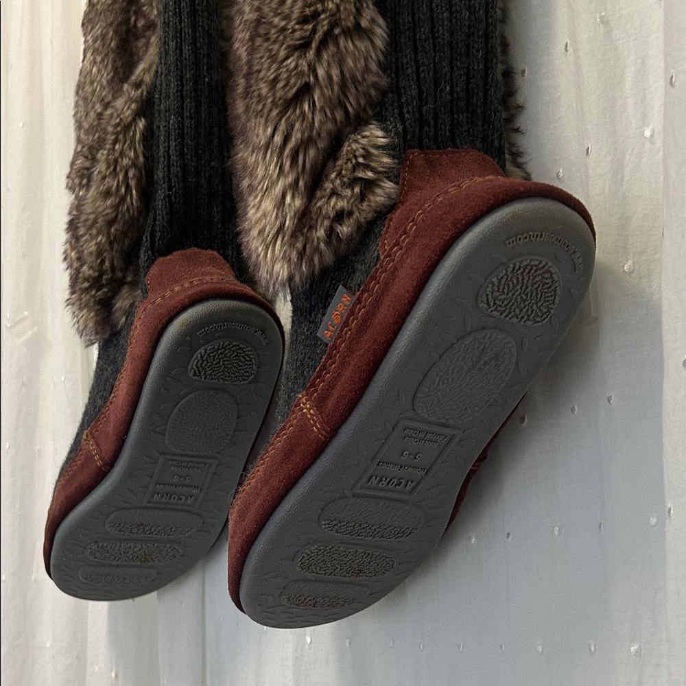 Acorn Slouch Boot/Slipper Women’s 5-6 Black/Brown Faux Fur Trim Loungewear - Picture 4 of 14